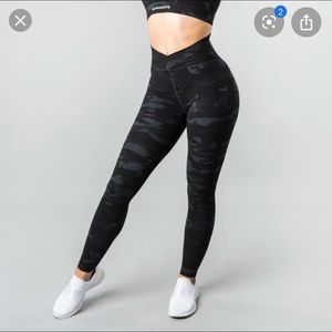 Alphalete camo surface set